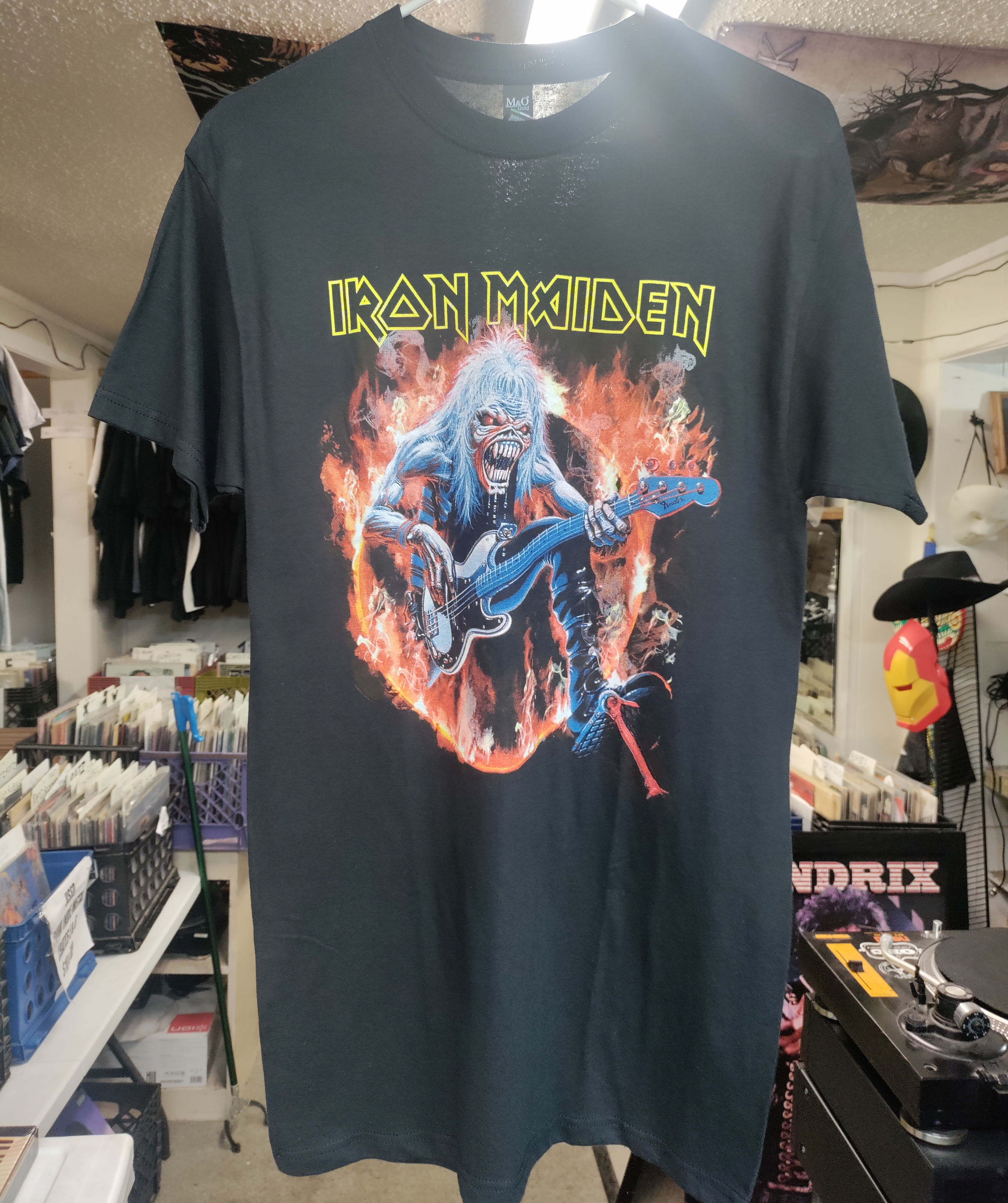 Iron Maiden Fear Of The Dark Tshirt Medium NEW