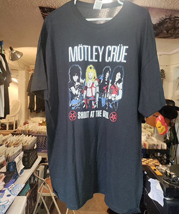 Motley Crue Shout At The Devil Group Tshirt XXLarge NEW