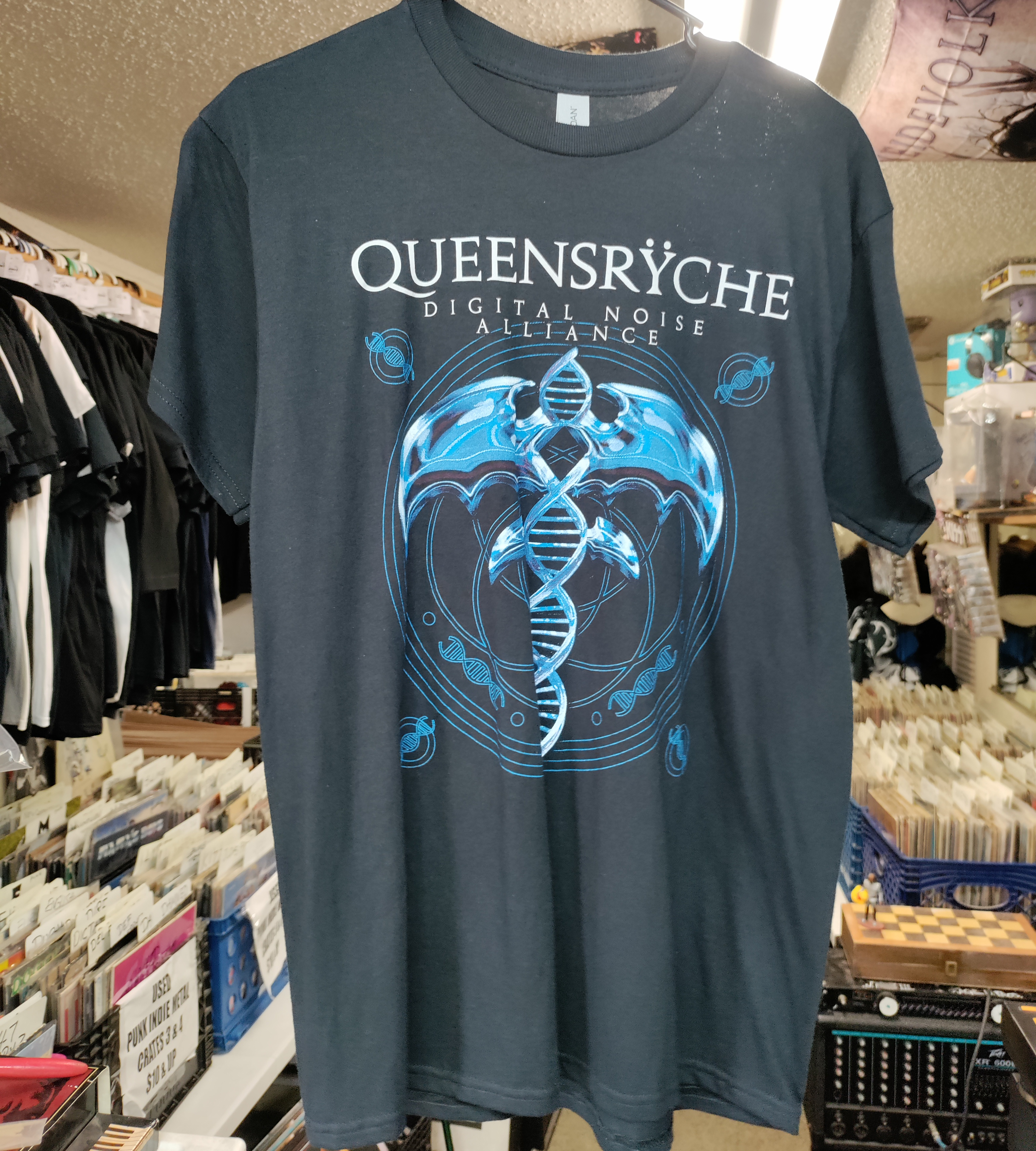 Queensryche Digiital Noise Alliance Tshirt Medium NEW